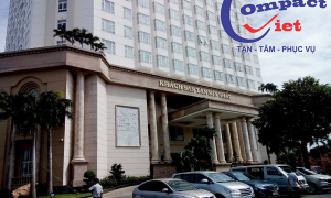Vách ngăn Compact Việt lên ngôi tại công trình khách sạn Tân Sơn Nhất với 3 hạng mục: Vách ngăn vệ sinh – Vách ngăn di động – Vách ngăn kính